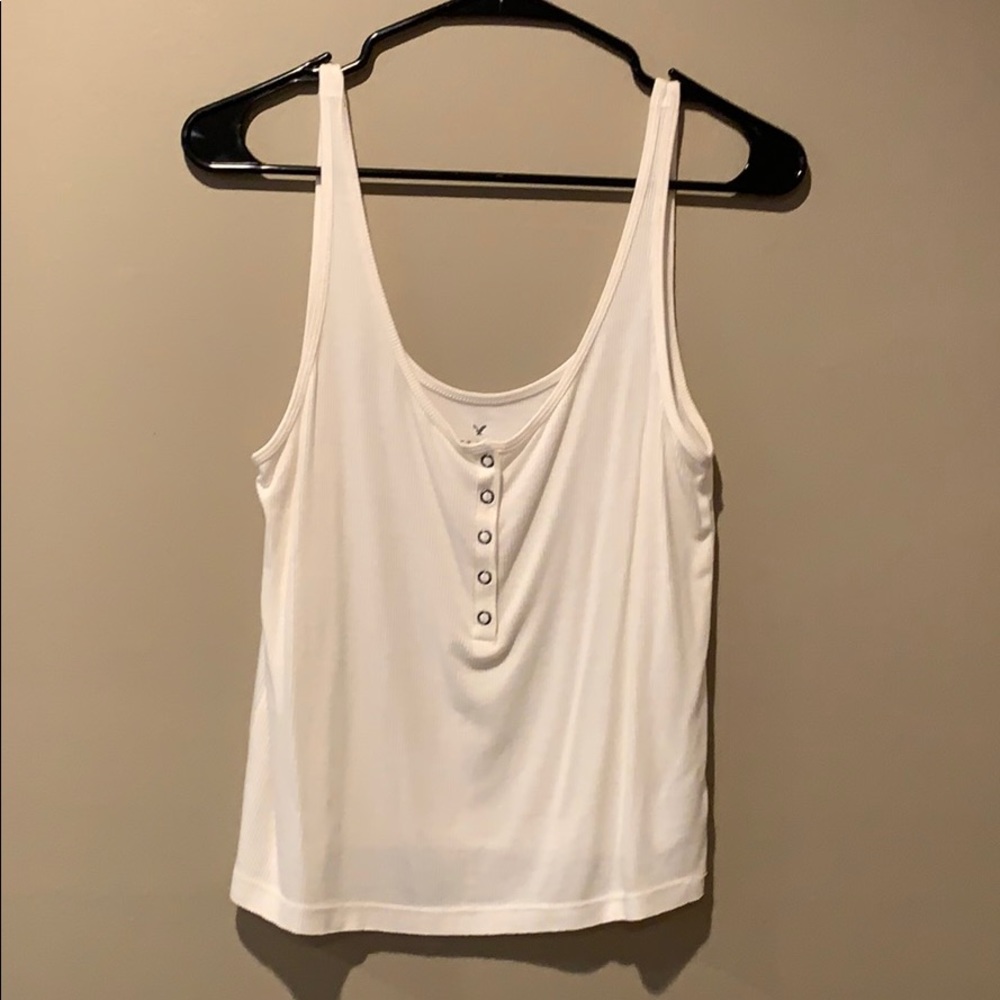 Simple white ribbed tank top